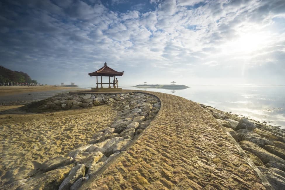 Beach & Promenade